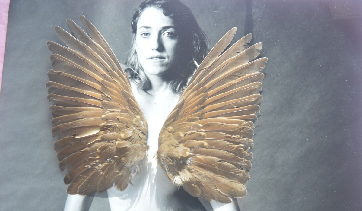 Meditación para la energía femenina, desarrollo personal femenino y yoga online en Bizkaia, País Vasco norte.