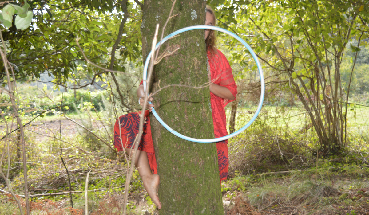 Meditación para la energía femenina, desarrollo personal femenino y yoga online en Bizkaia, País Vasco norte.
